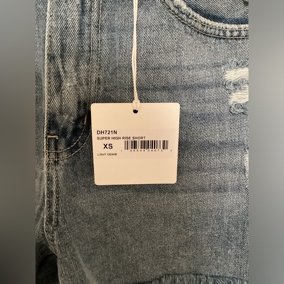 ✨NWT JBD Super High Rise Distressed Shorts Size XS - Picture 4 of 8